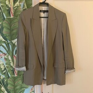 Zara Women's Classic Tan Blazer